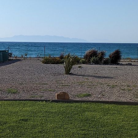 Lambou Beach Sunset Soroni Exterior photo